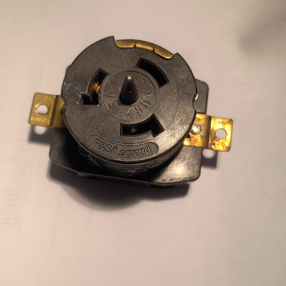 480 V 3ohm 50 amp male connector
