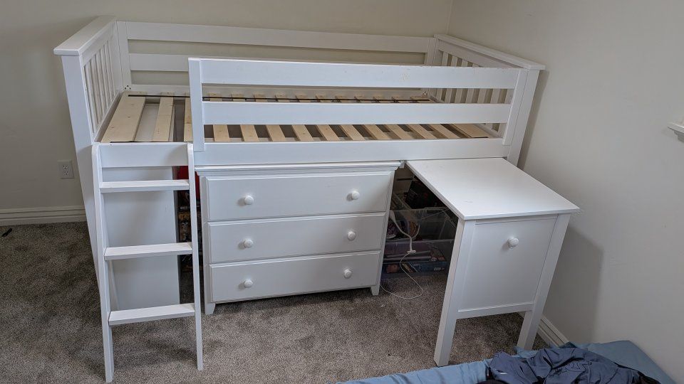 Bedroom Furniture Set