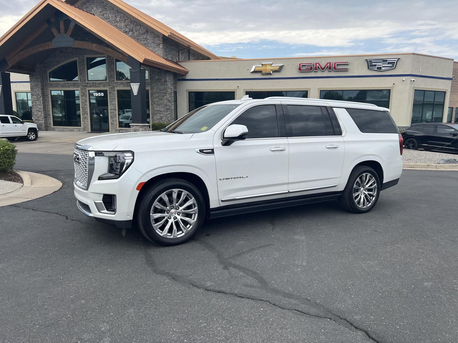 2023 GMC Yukon XL Denali