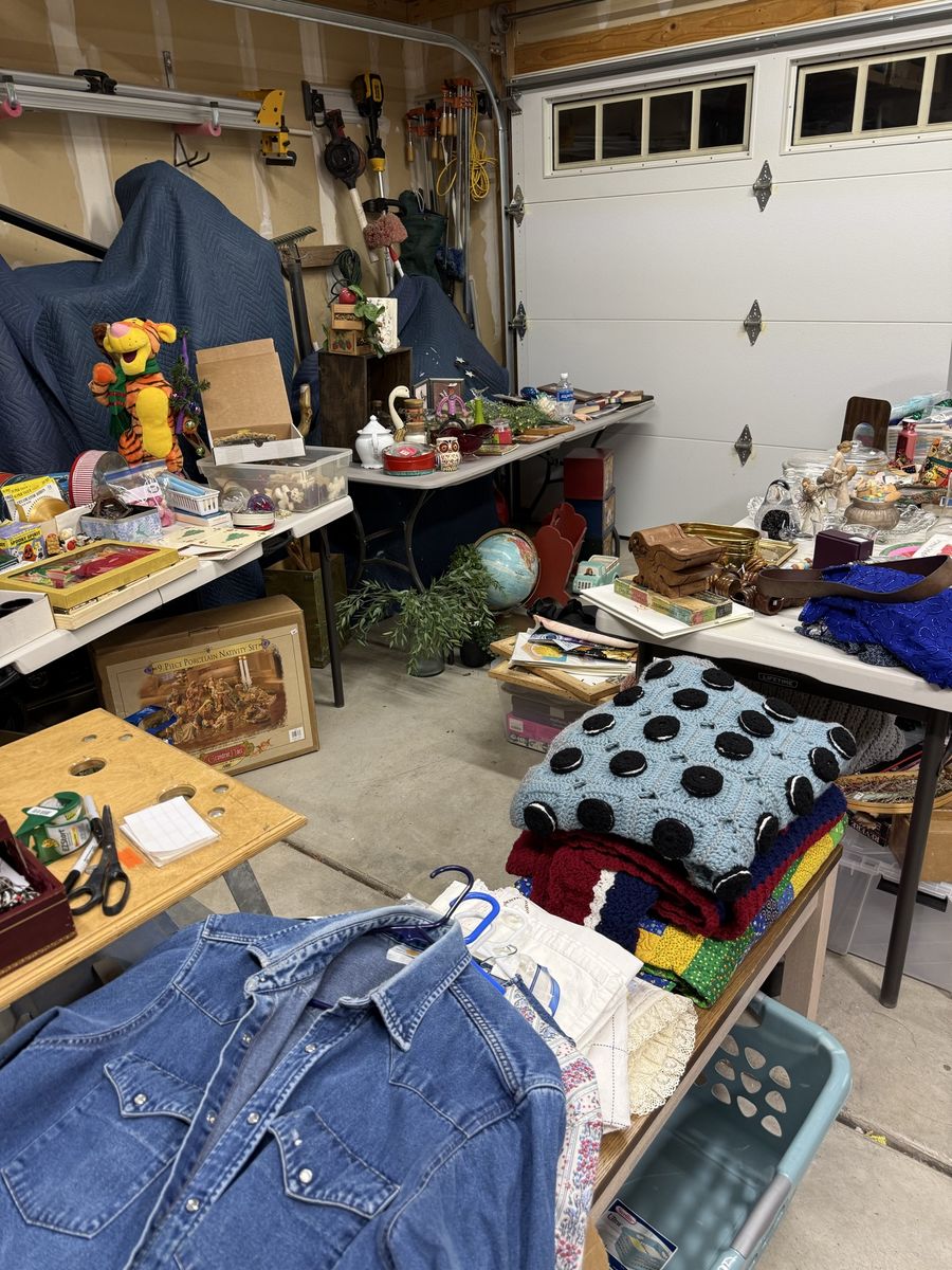 Multi-Item Yard Sale - Variety of Home Goods, Books, Decor & More in Spanish Fork, 6/27!