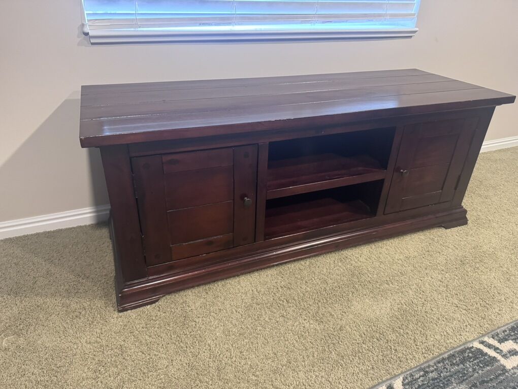 TV / Media Console