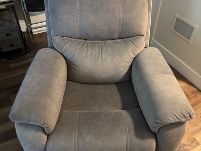 Comfortable Searcy Power Lift Grey Recliner Chair - Excellent Condition