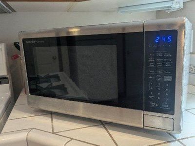 Sharp 1000 watt microwave