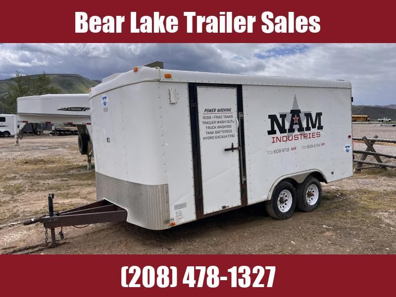 2009 Interstate Cargo / Enclosed Trailer