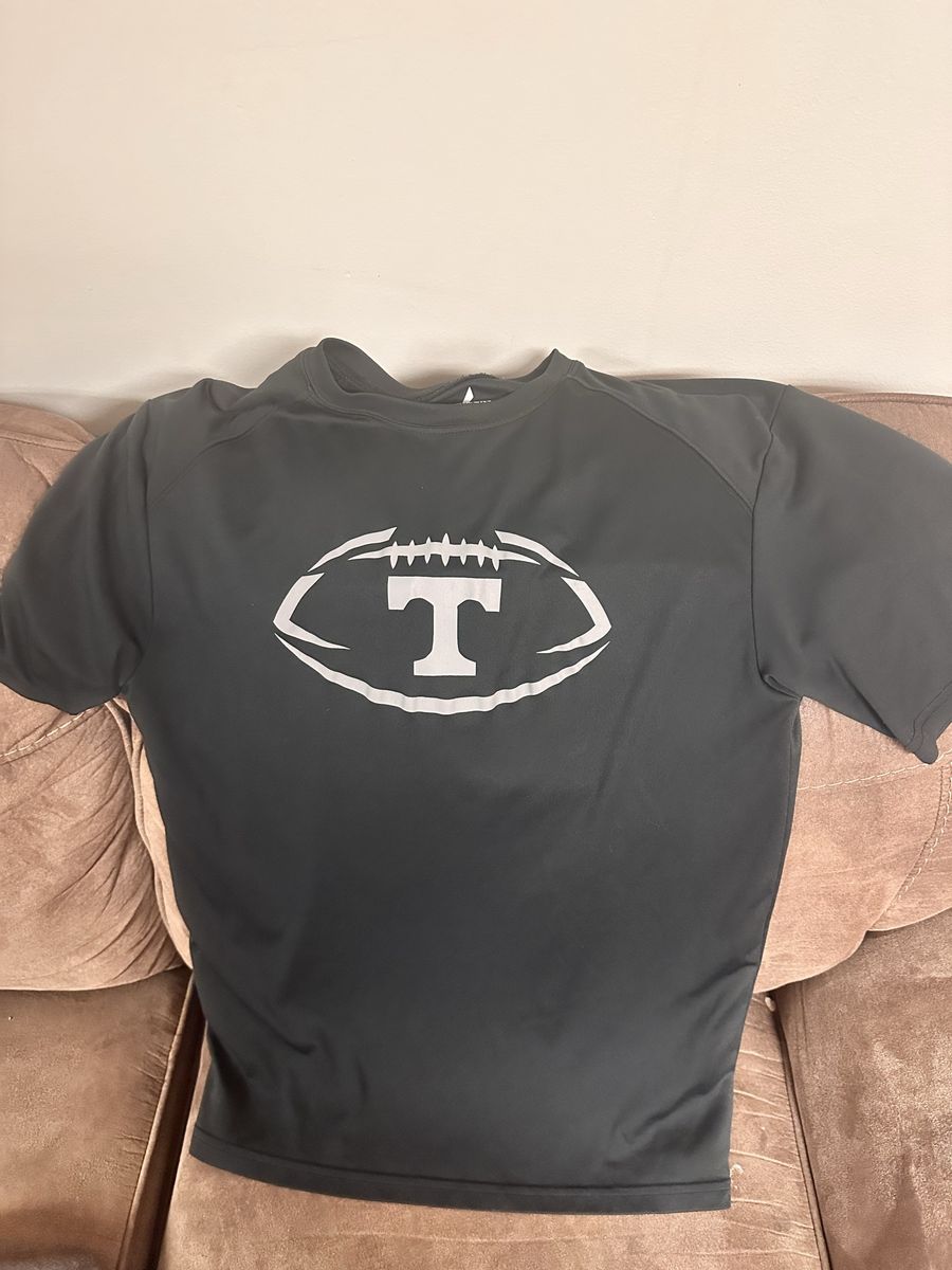 Men’s Athletic Shirts