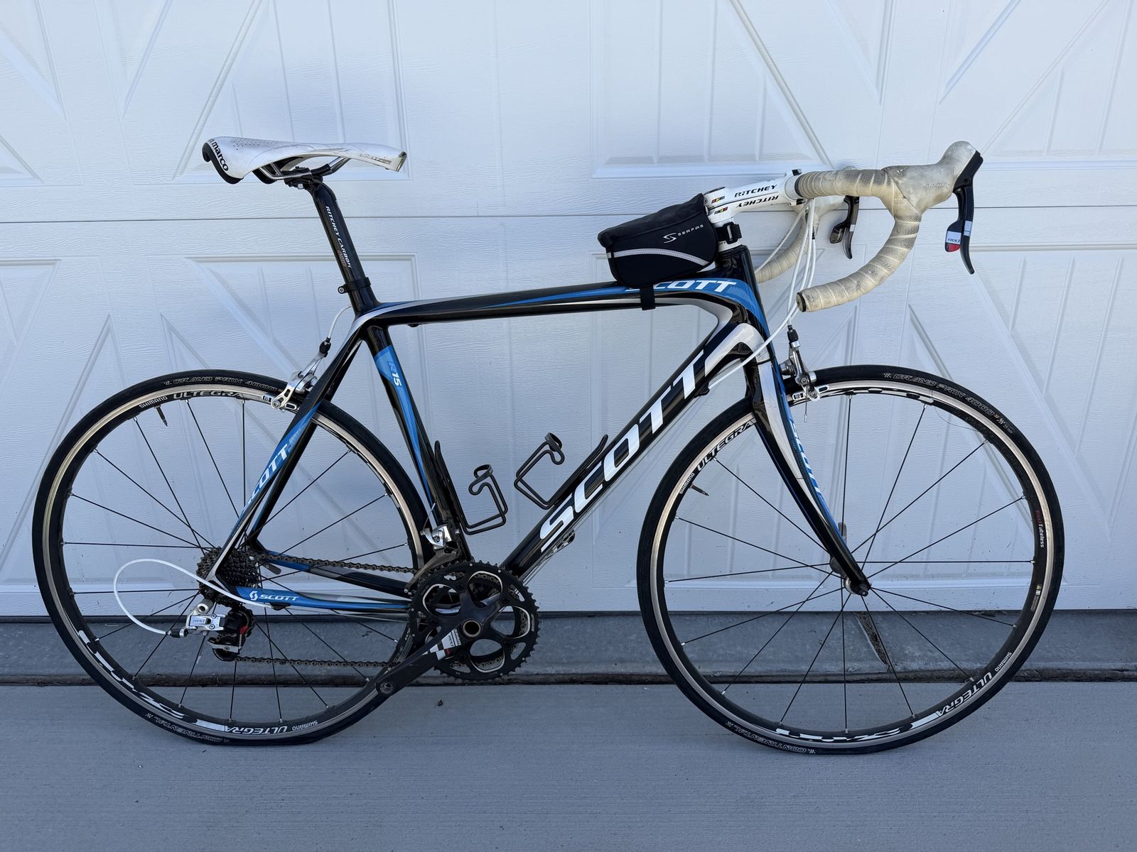 SCOTT Carbon Fiber Road Bike