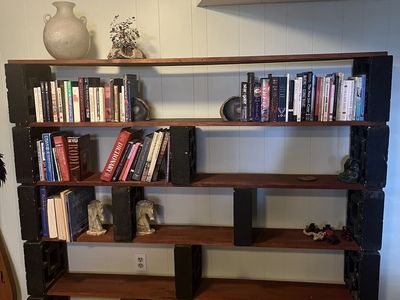 Modular Bookshelf FREE