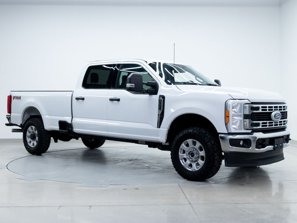 2023 Ford F-350 Super Duty XLT