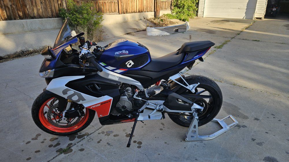 2021 Aprilia rs660