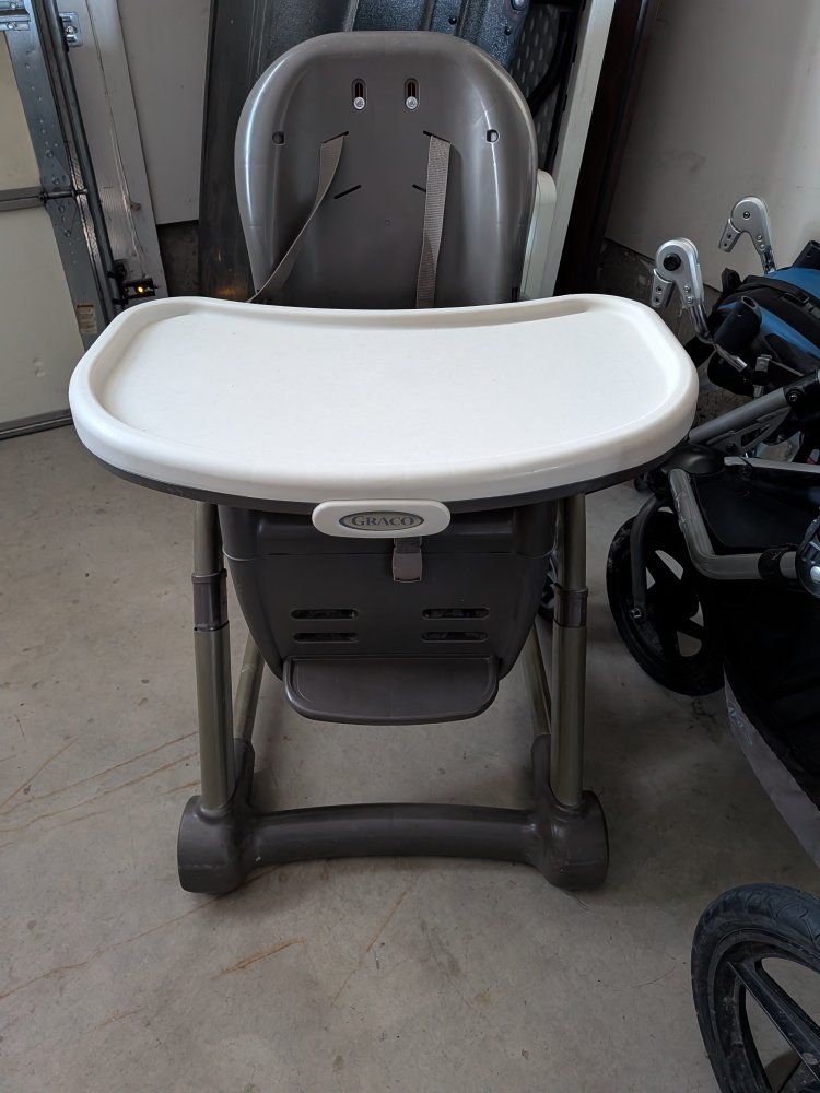 Graco SimpleSwitch High Chair & Booster - Durable, Easy Clean, 2-in-1 Design