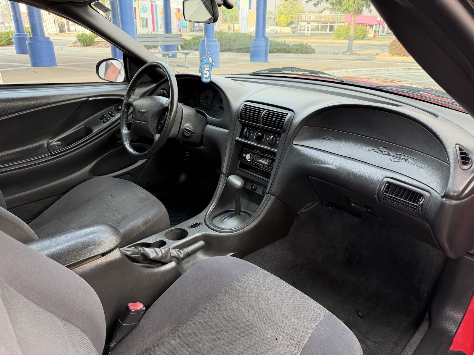 Main image 7