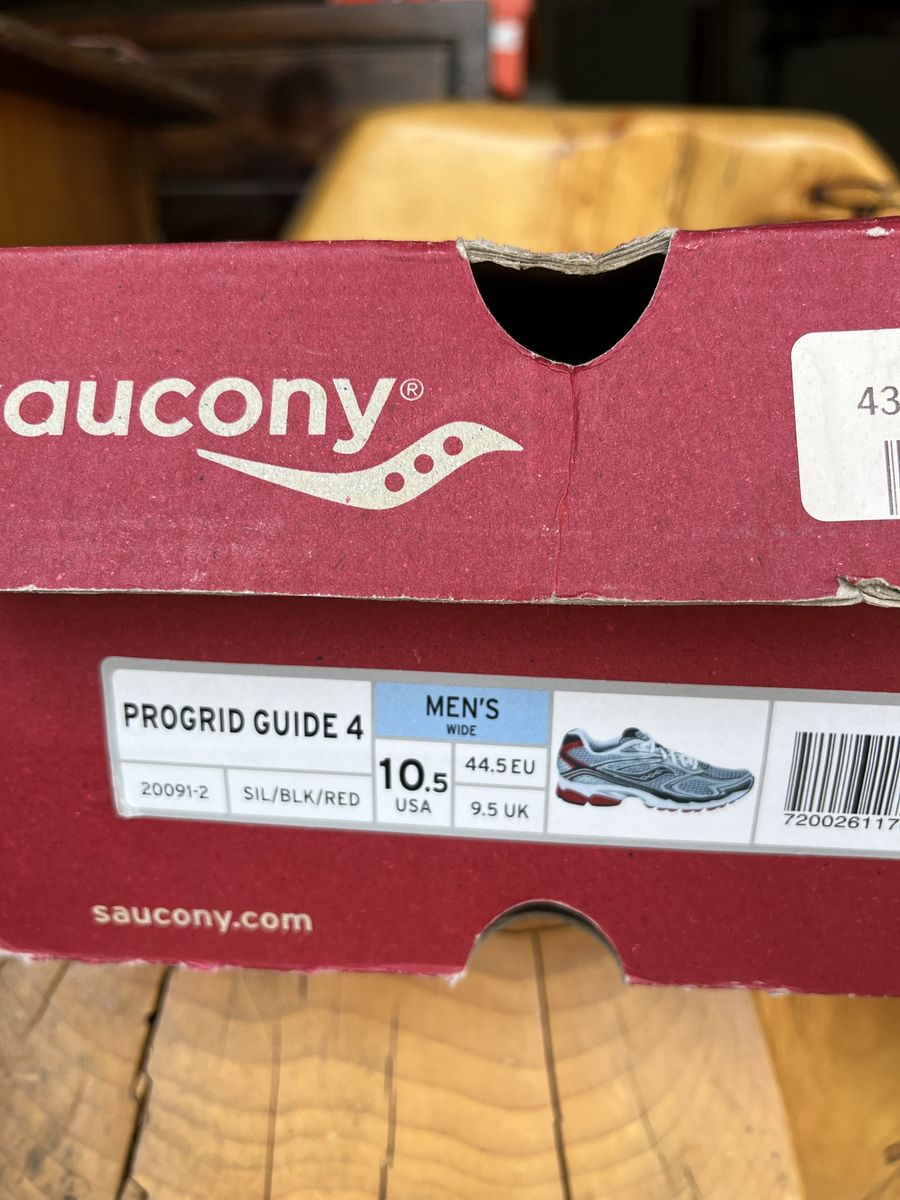 Saucony ProGrid Guide 4 Men's Running Shoes - Size 10.5 Wide - Silver/Black/Red - New in Open Box