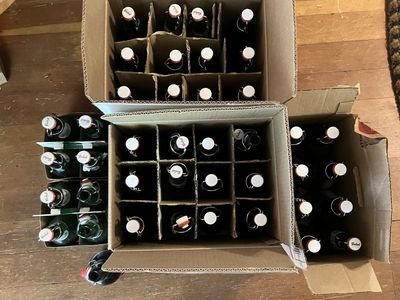 Flip top bottles for brewing