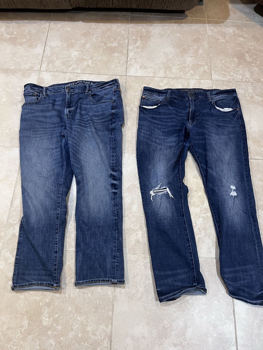 LOT 2 pairs American Eagle Jeans 38x30