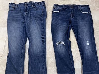 LOT 2 pairs American Eagle Jeans 38x30