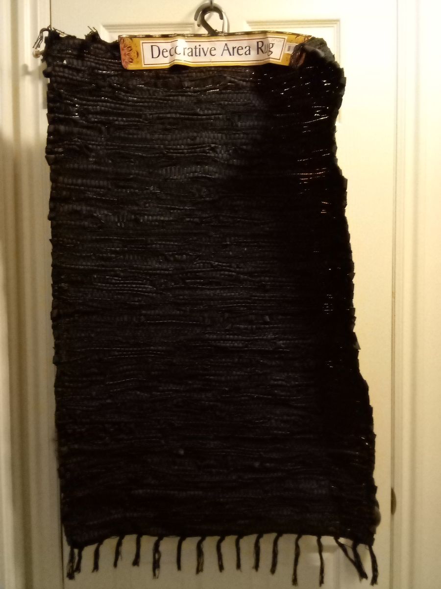 Rug, color Black