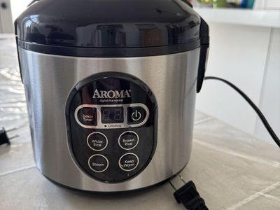 Aroma small rice cooker
