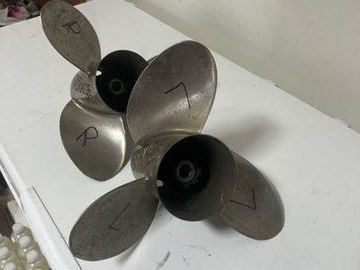 Props L And R 19 Pitch