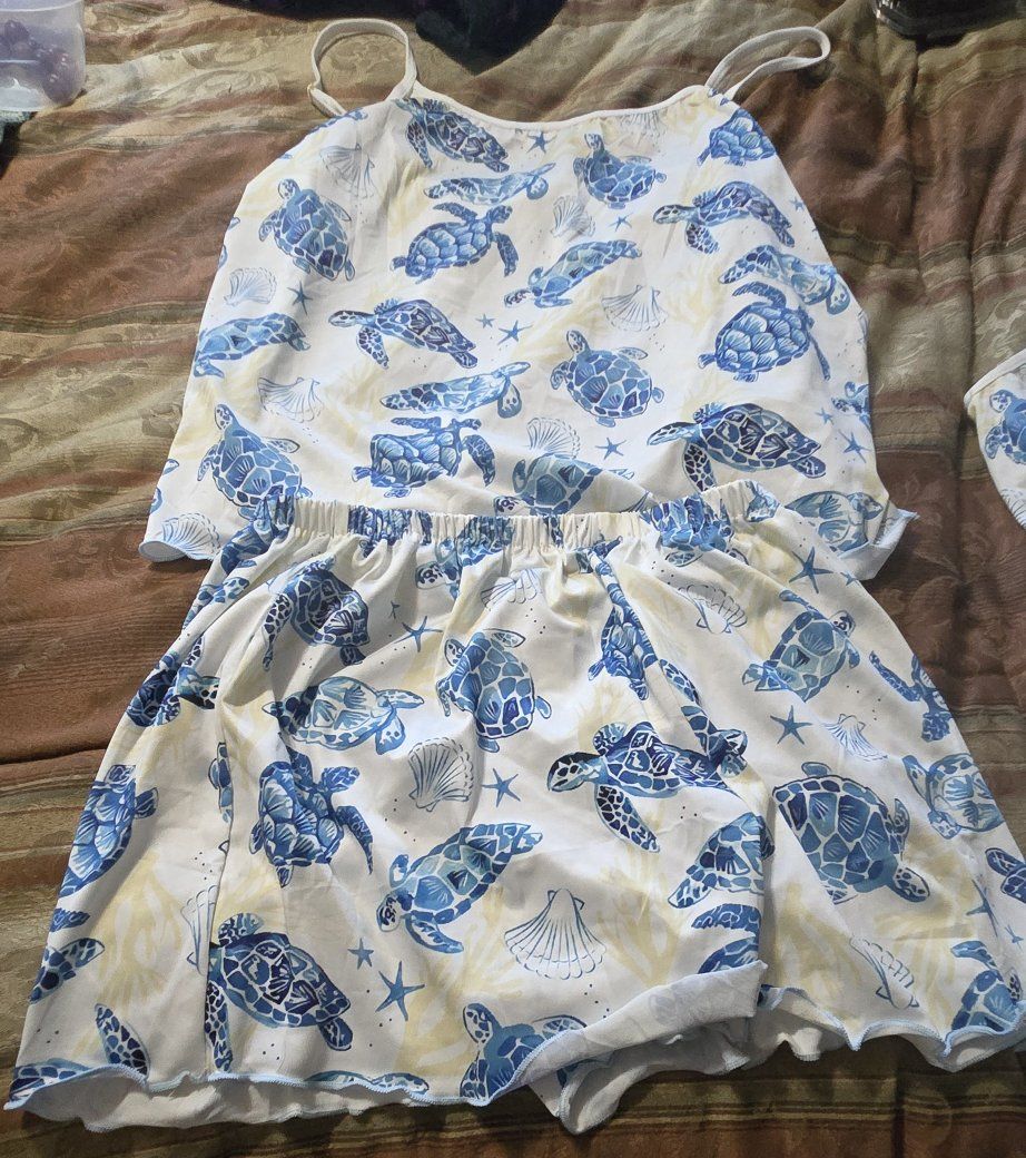 2 sets UNIQUEONE Women PJ Set Crop Cami Tops and Shorts Set turtle print LG, XL 2 for $10 or 1 for 6