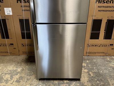 GE STAINLESS STEEL TOP FREEZER REFRIGERATOR WITH WARRANTY