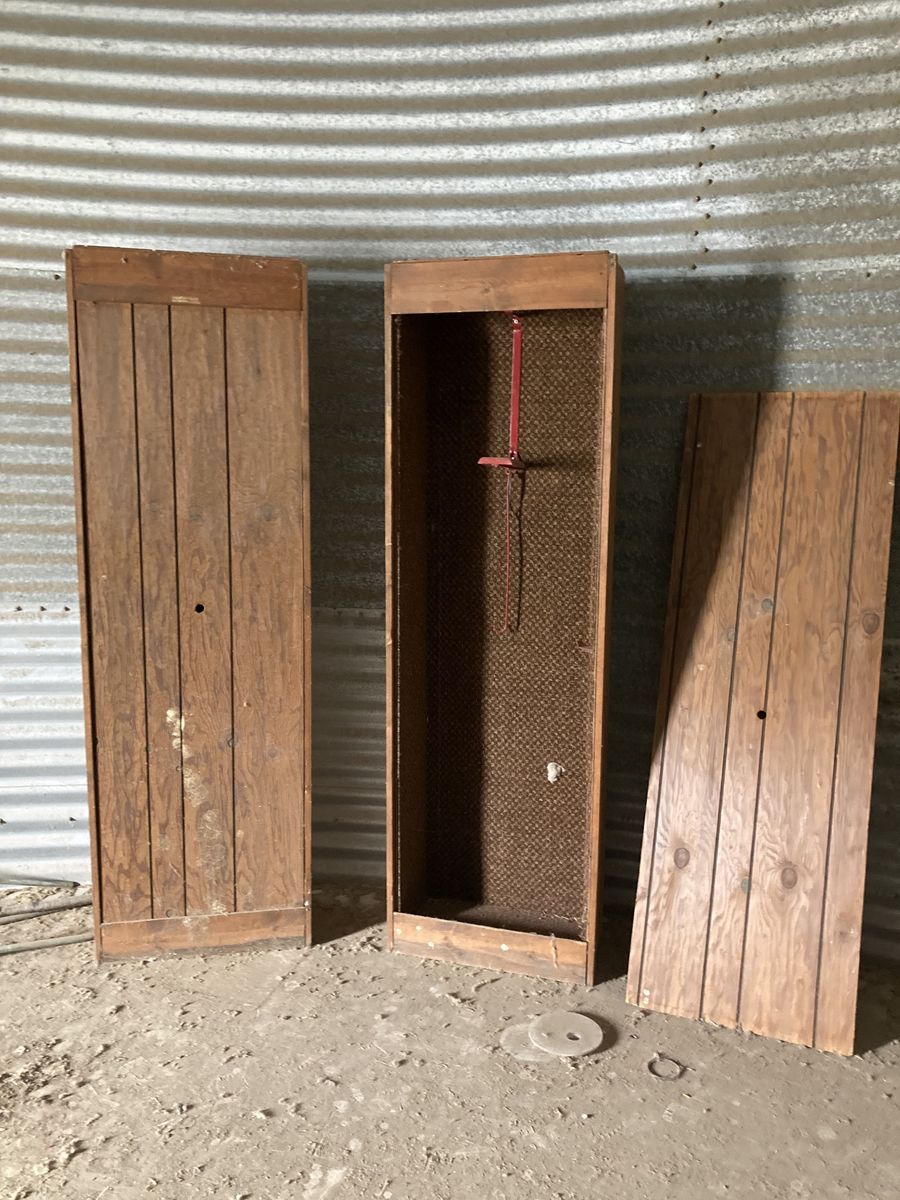 Show Harness Cabinet