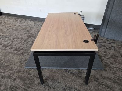 1 top desk