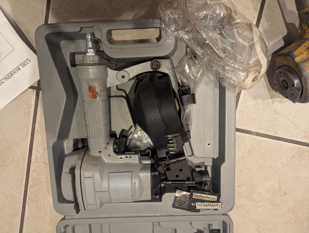 CRN45 Roofing Nailer