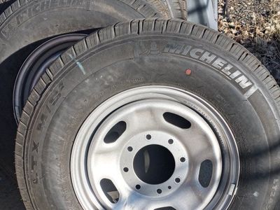 5 tires and Ford 8 lug wheels
Michelin LT245/75r17