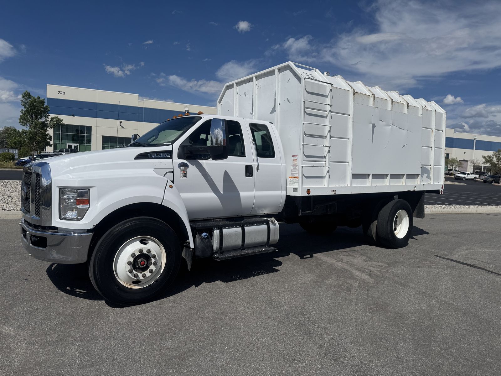 2022 Ford F750 Chipper Truck