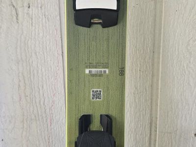 2025 Rossignol Sender Soul 102s (size 188) with 2025 Salomon Strive 16 Mn Alpine Ski Bindings Iridescent, 100mm
