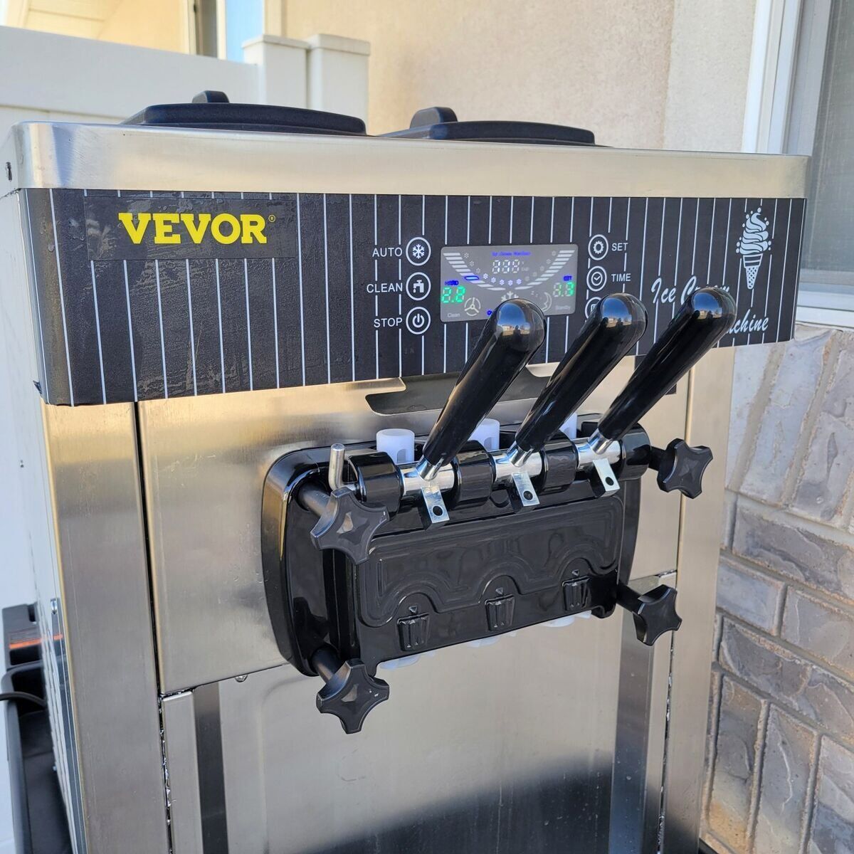 Soft Serve Ice Cream Machine RENTAL