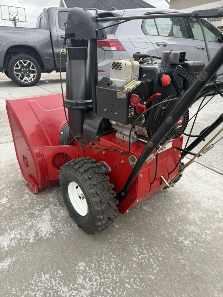 Toro 2 Stage Snow Blower 358 cc