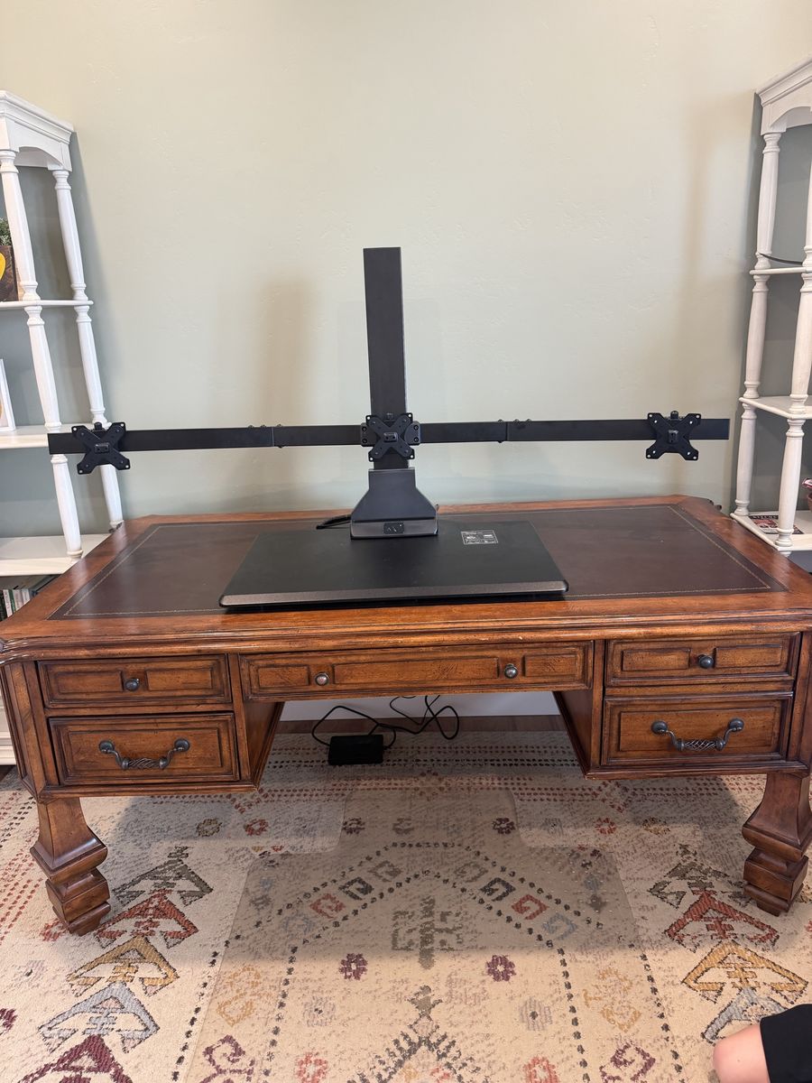 Main image 3