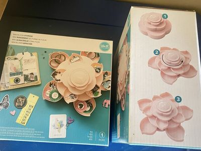 New! We R Memory Keepers Mini Bloom Storage Flower Organizer Pink Rose Craft Supply