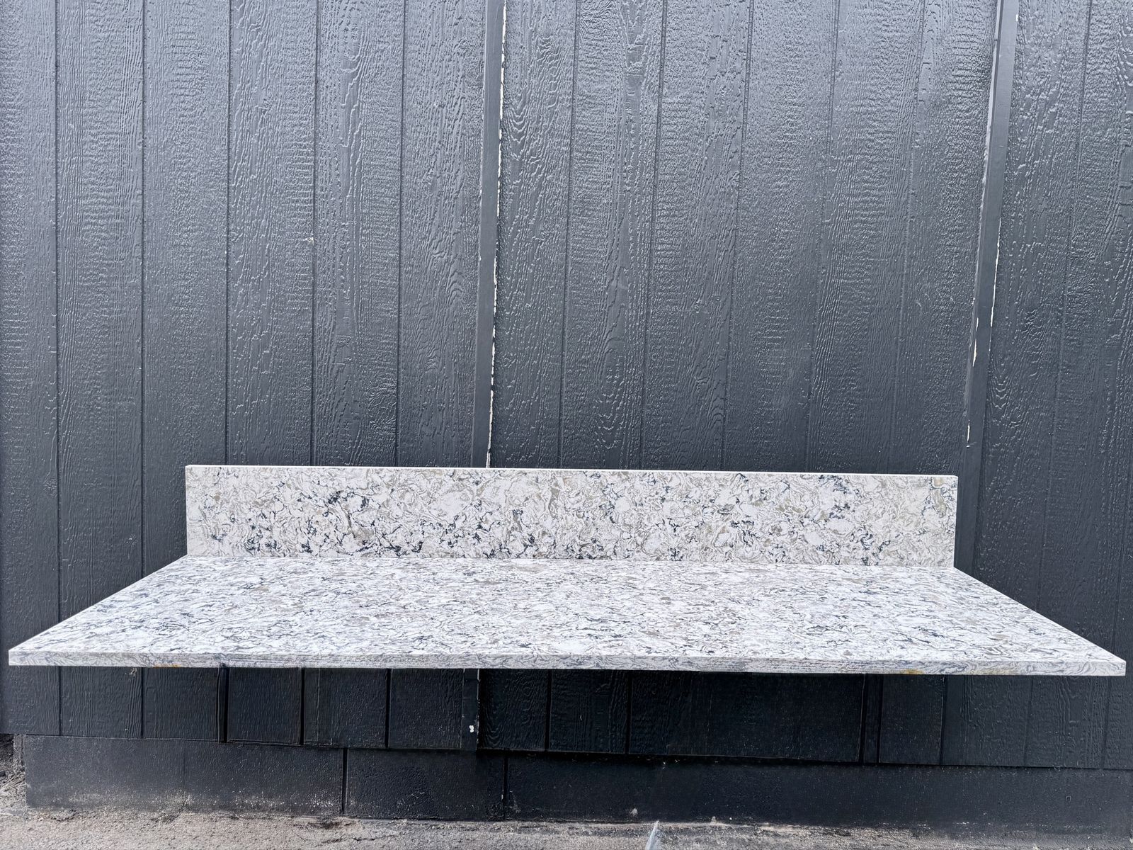 Main image 6