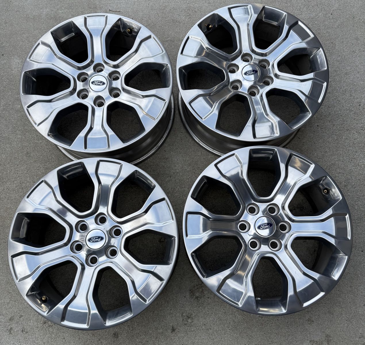 Ford F150 Platinum Rims