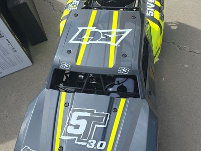 Losi 5IVE-T 3.0 1/5-Scale 35.2CC Gas Powered RC Truck with Box get it now no waiting