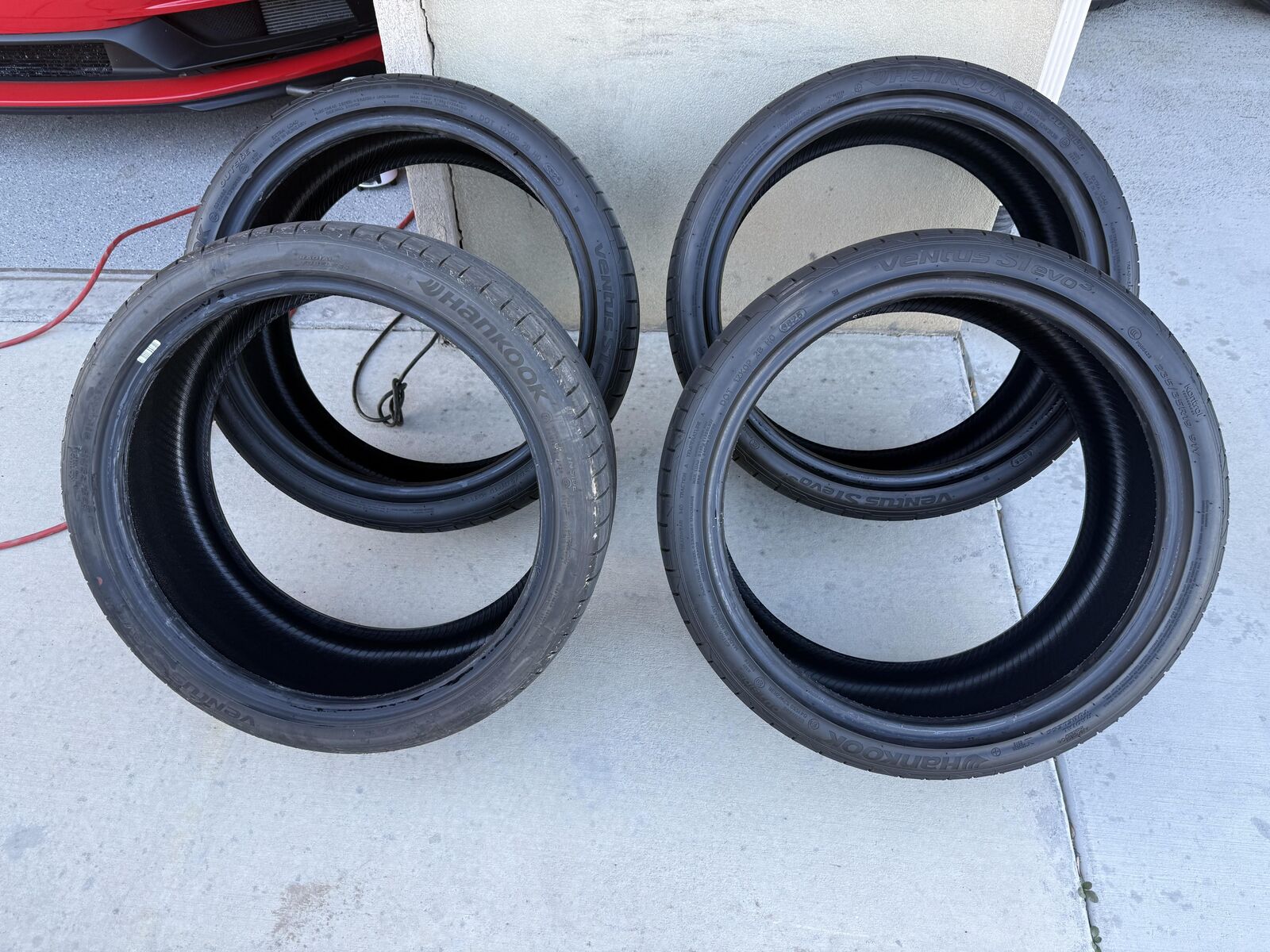 235/35R19 Hankook Ventus S1 Evo3 Take-offs