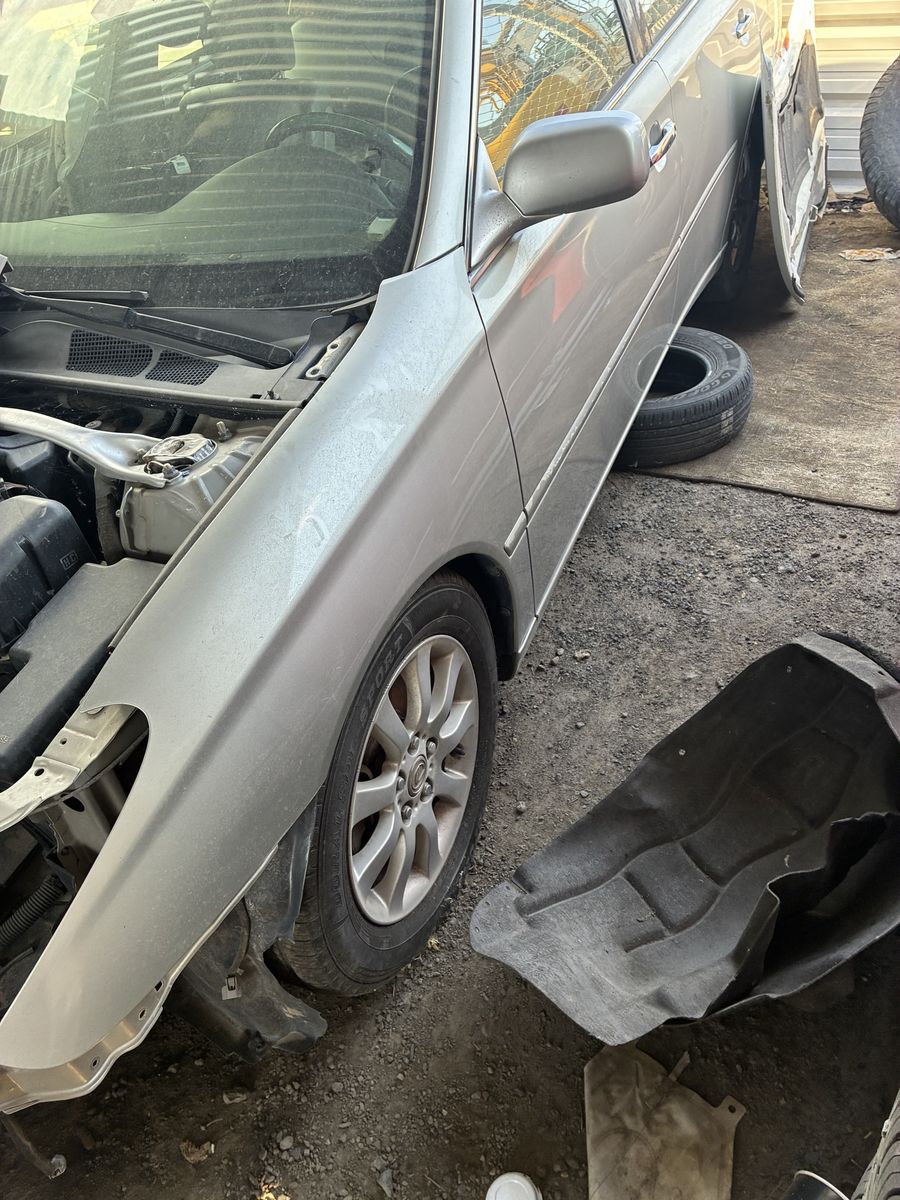 03 Lexus ES330 parts make offers!!!
