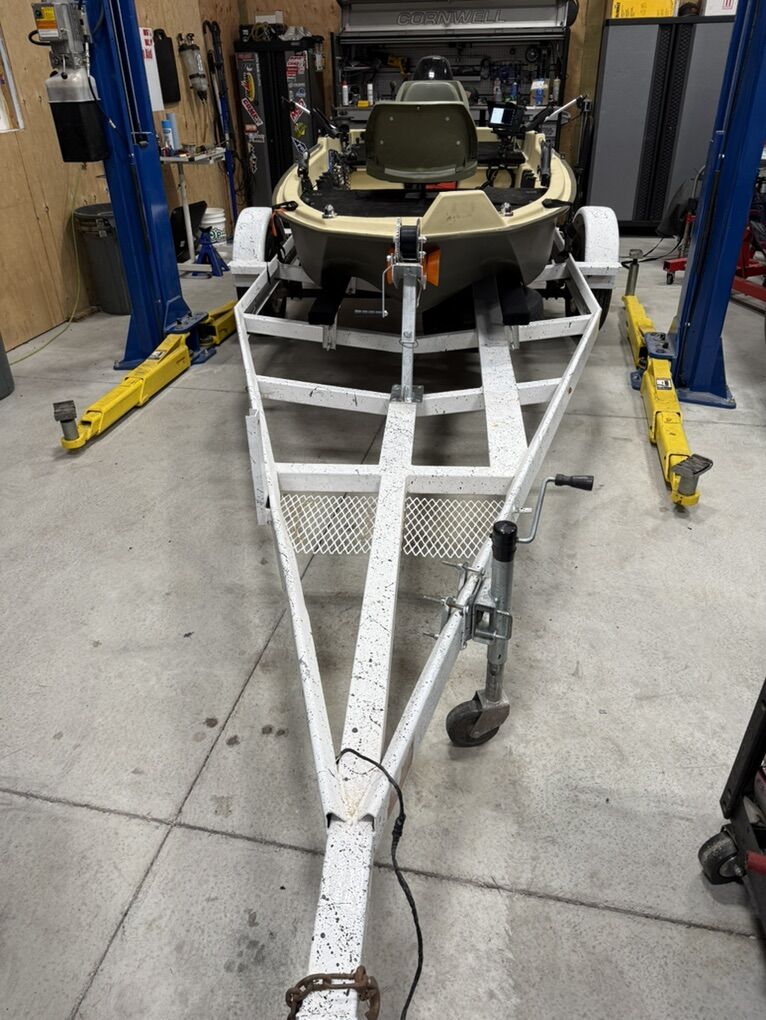 Bass Boat Sun Dolphin Pro 120