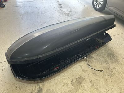 Yakima Skybox Carbonite 18