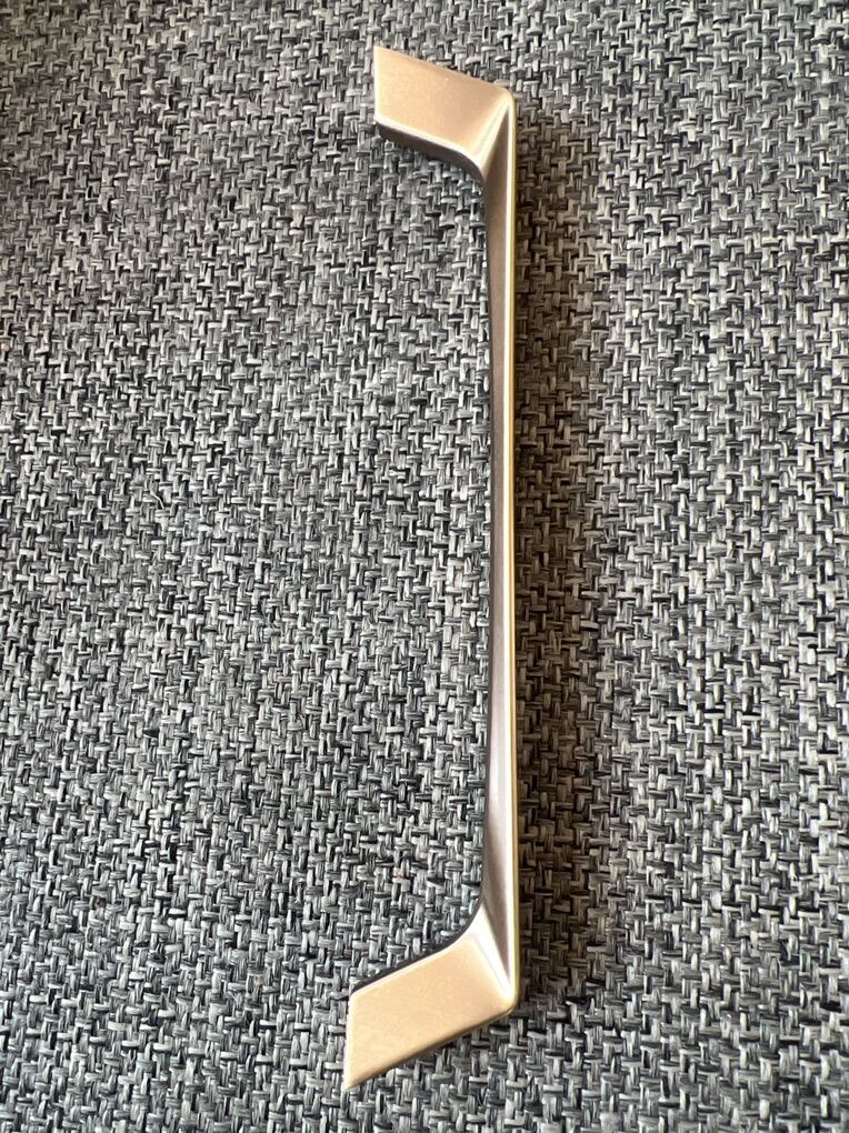 Kitchen  Cabinet Hardware// Handles