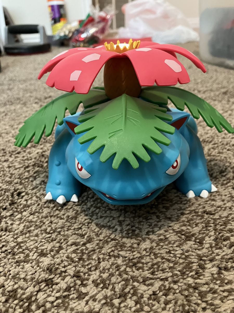 Venusaur Pokemon Figure