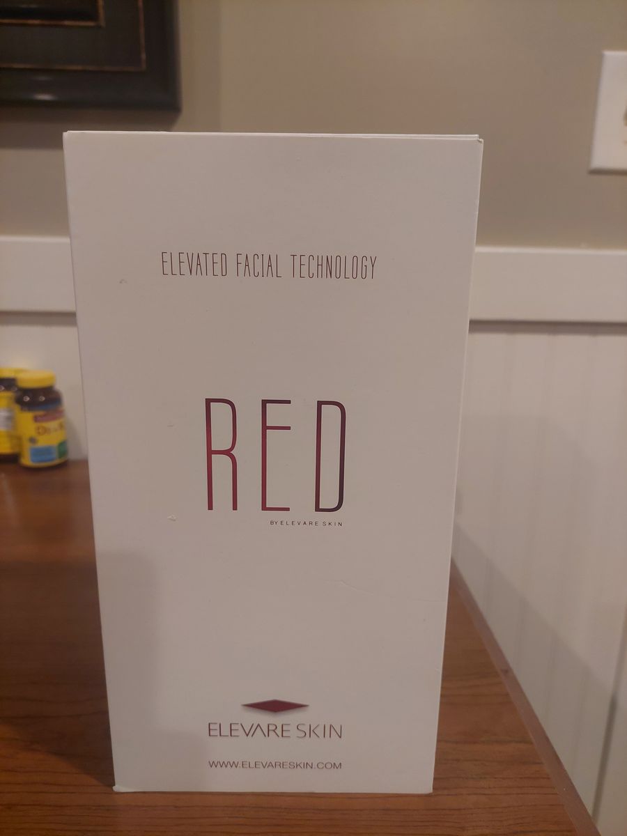 Elevare RED LED Light Therapy Device – Like New 400 OBO