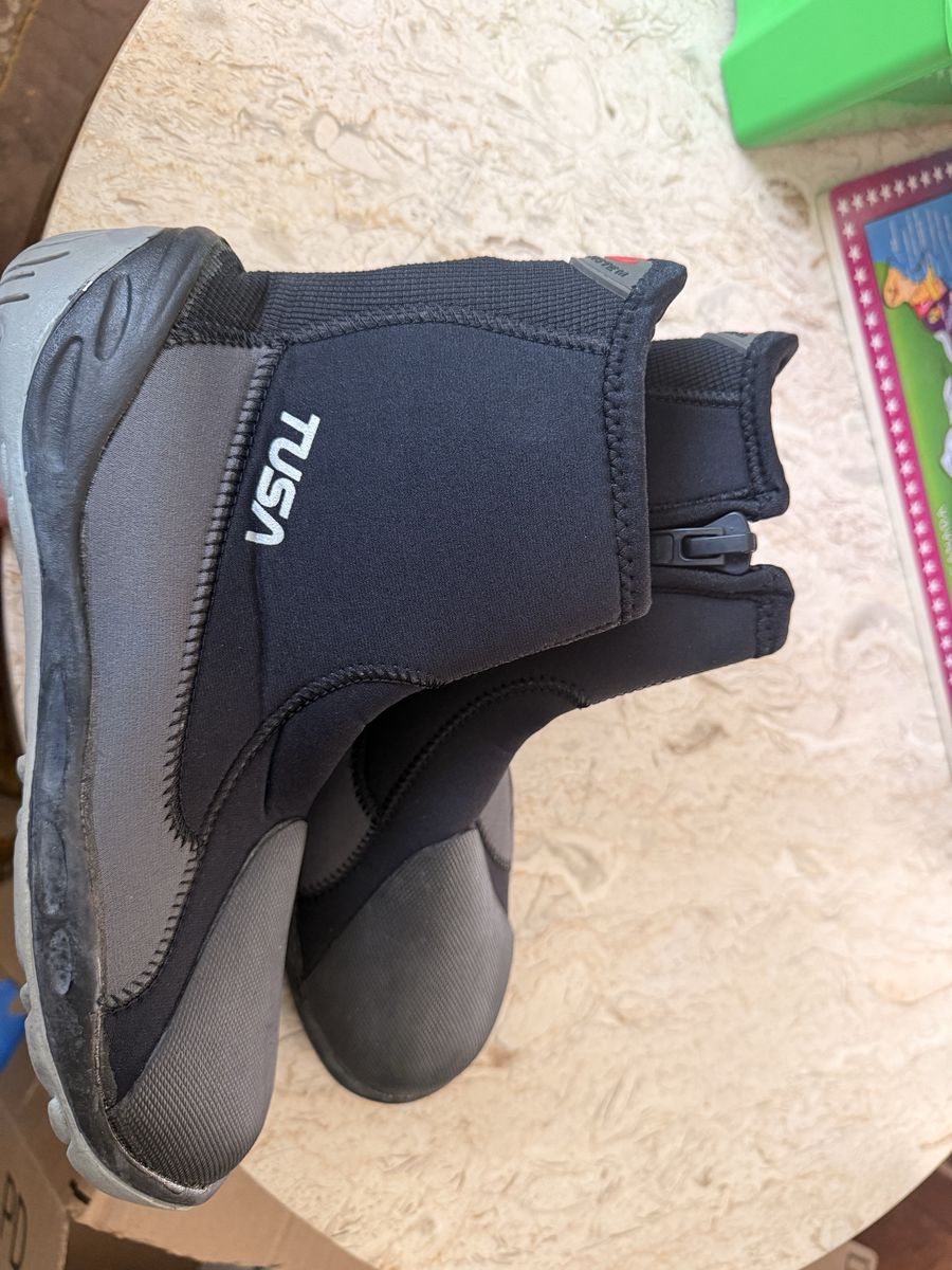 TUSA DB-4000 Neoprene Dive Boots Size 9