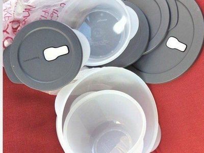 MOTHER'S DAY TUPPERWARE GIFT