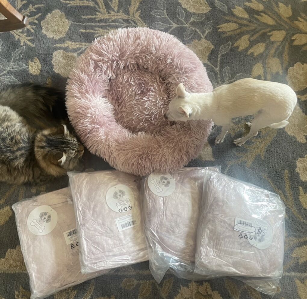 NEW 18 Doggy/Kitty Pet Bed