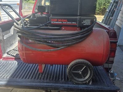 Craftsman 5 HP 30 Gallon Single Cylinder Oil-Free Air Compressor