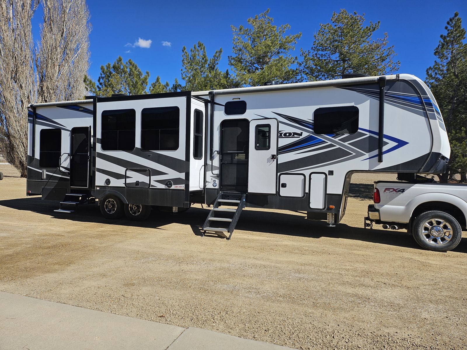 2020 Keystone Fusion RV 5th Wheel Toy Hauler