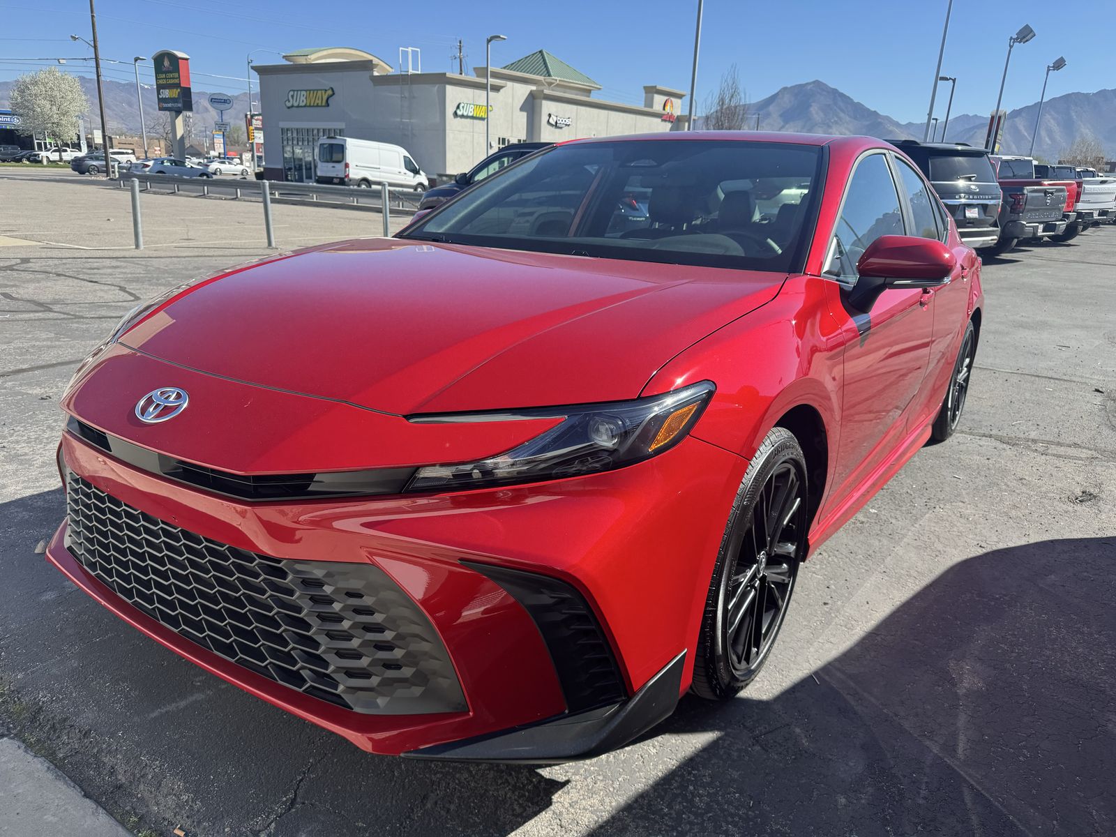 2026 Toyota Camry Hybrid SE